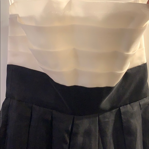 WHBM Strapless Formal Cocktail Dress Size 2 - Picture 2 of 4